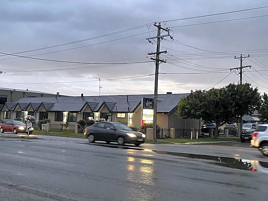 SHEPPARTON MOTOR INN Tudor House Motel