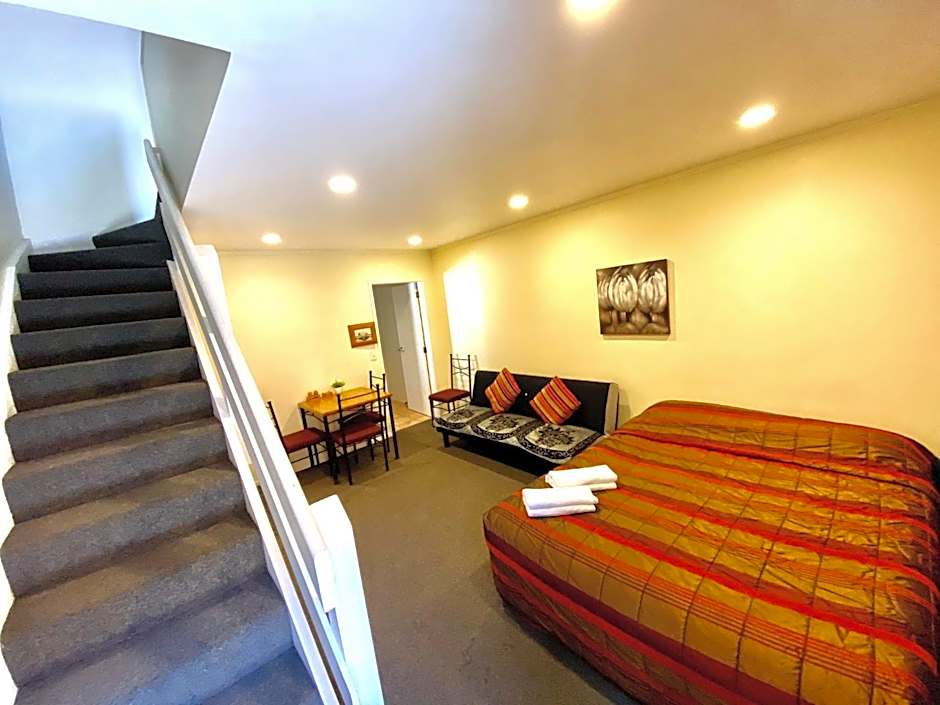 Baden Lodge Motel - PRIVATE SPA Bath