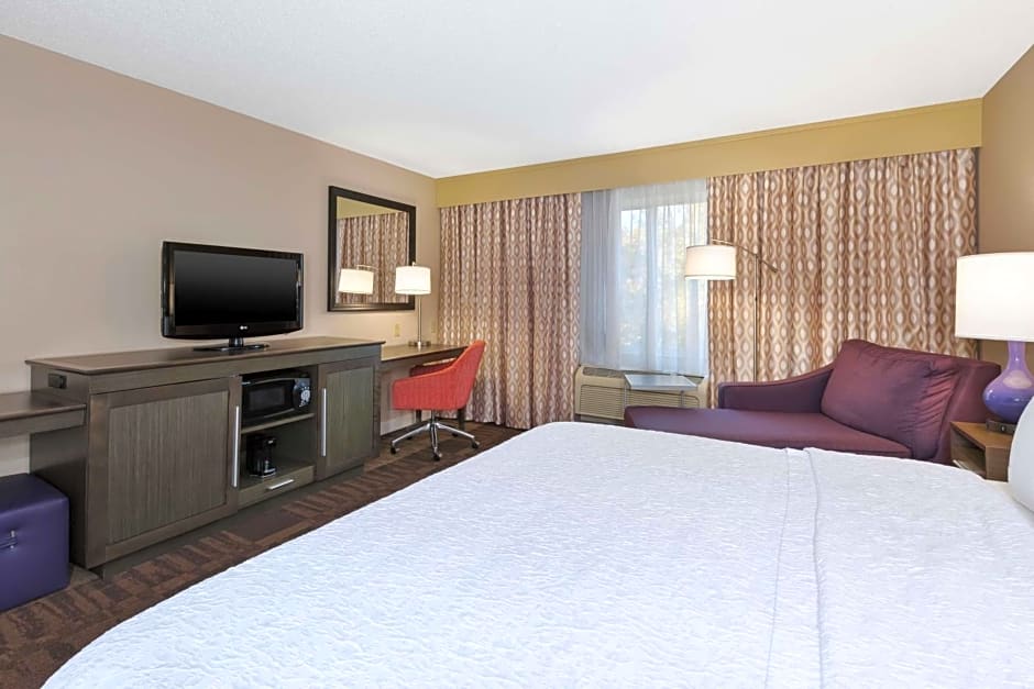 Hampton Inn By Hilton Waterbury