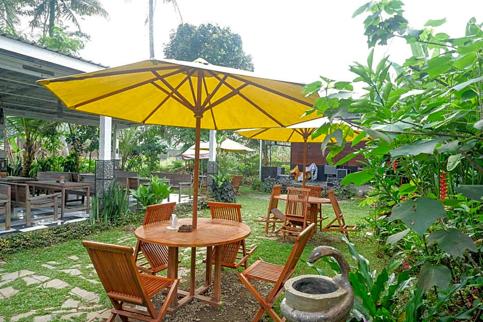 RedDoorz At Jalan Raya Baturaden