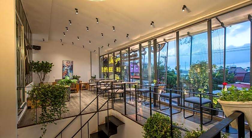 Tasme Hotel