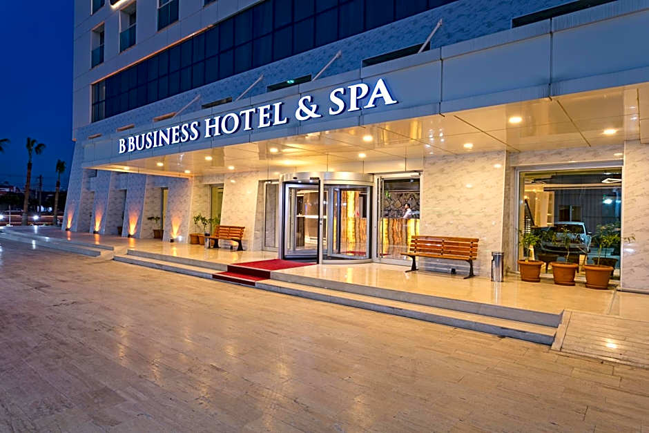 B Business Hotel & Spa