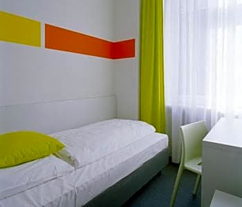 Colour Hotel