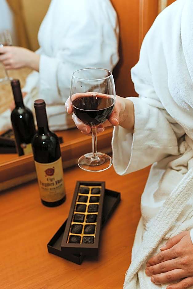 Hotel Korona Wellness, Rendezvény és Borszálloda