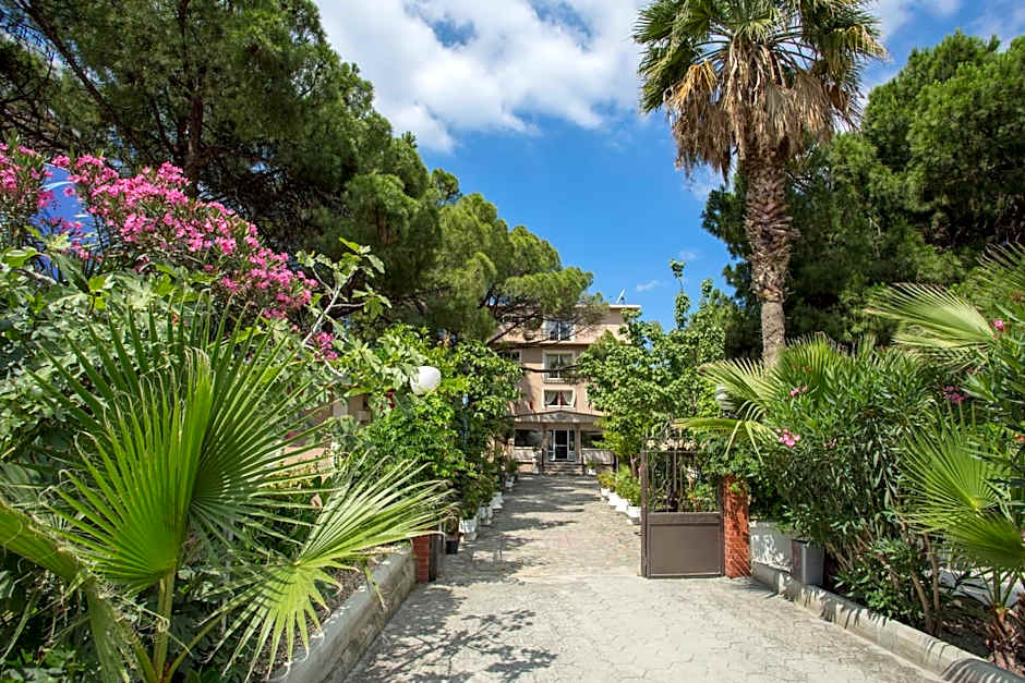 Melis Hotel Kusadasi