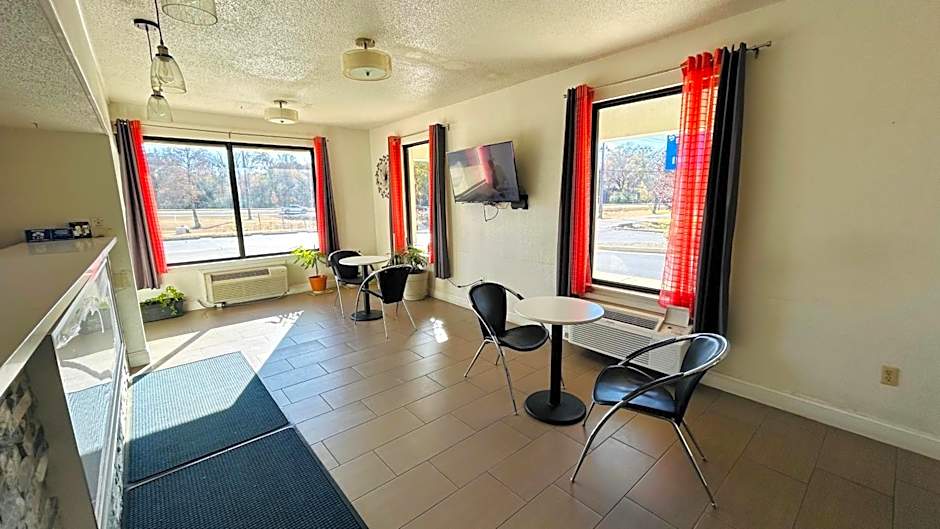 Super 7 Inn By OYO Tupelo Hwy 178