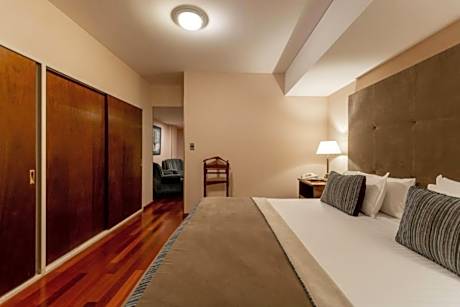 Premium Suite Superior (2 Adults)