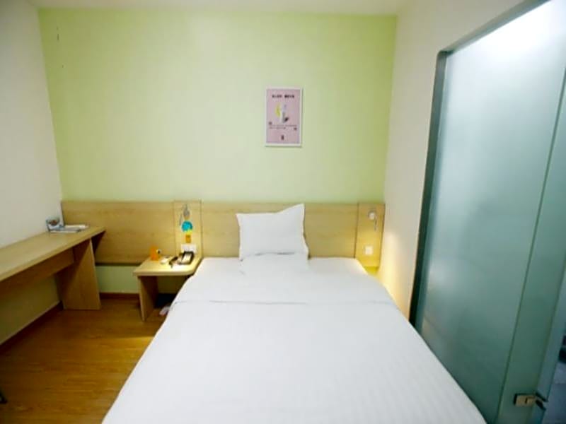 7 Days Inn Nanchang Bayi Square Railway Station North Square