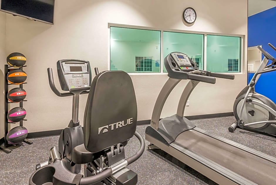 Microtel Inn & Suites by Wyndham Altoona