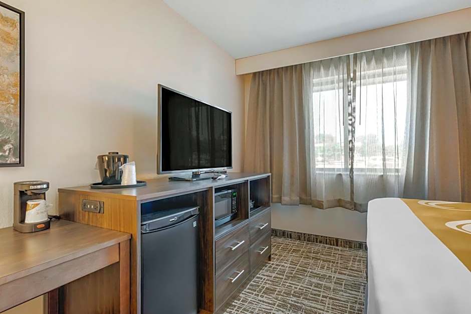 Quality Inn St. Cloud West