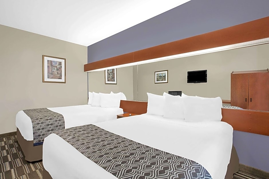 Microtel by Wyndham Bentonville
