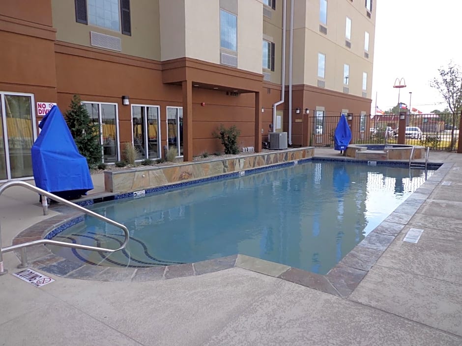 Candlewood Suites Monahans