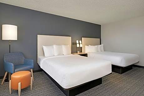 Executive Queen Balcony, Guest room, 2 Queen, Balcony