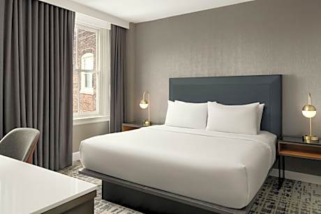 Executive King Room with City View