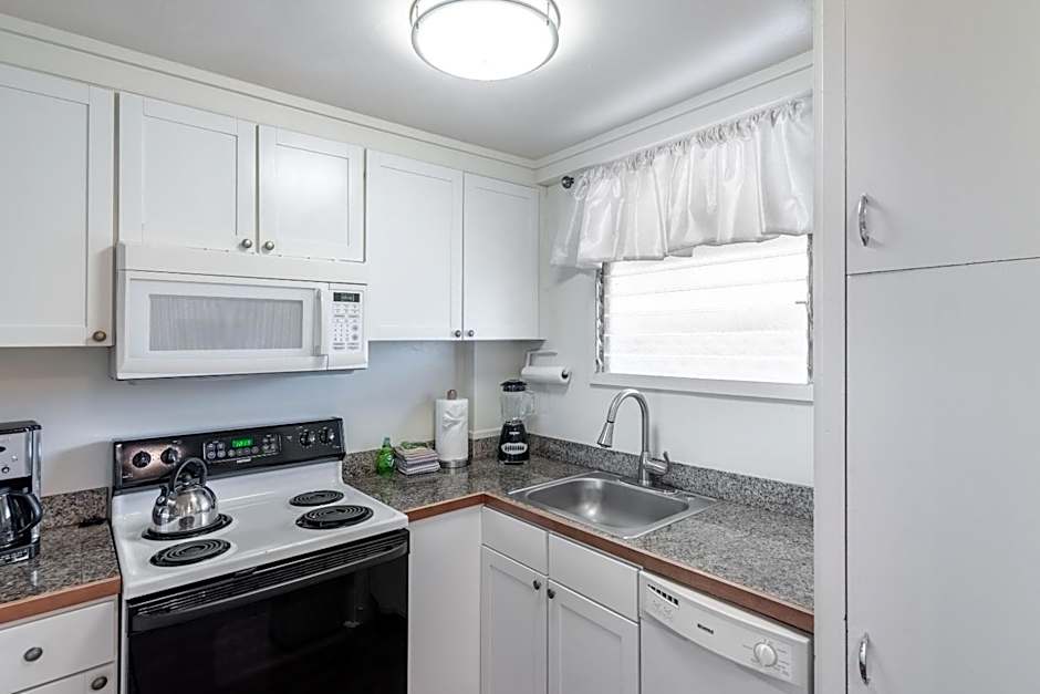 Lahaina Wonderful Condos