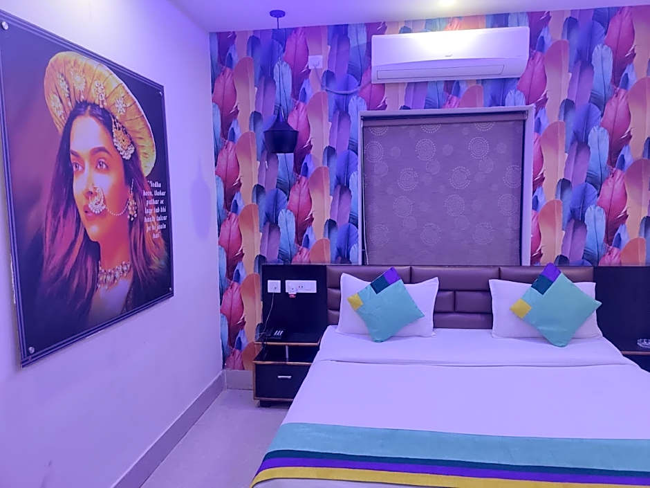 Goroomgo Effective Bollywood Hotels Bhubaneswar