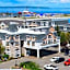 Hamilton Inn Select Beachfront Mackinaw City