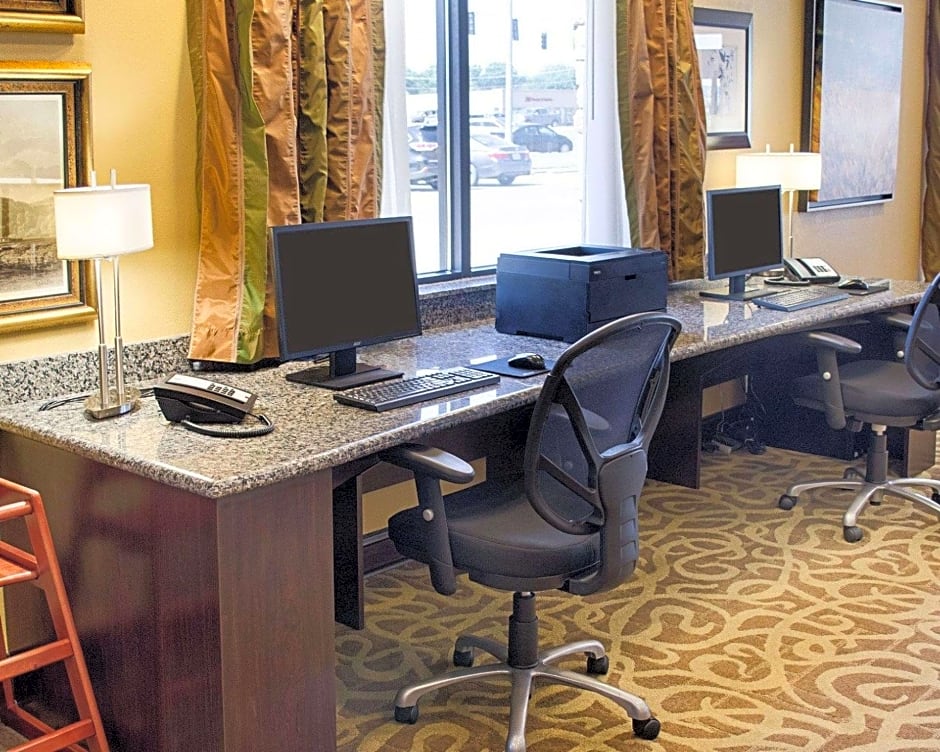 Comfort Suites Greenwood