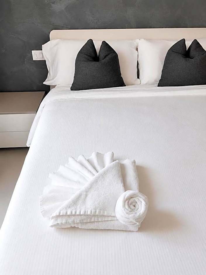 Athos Hotel