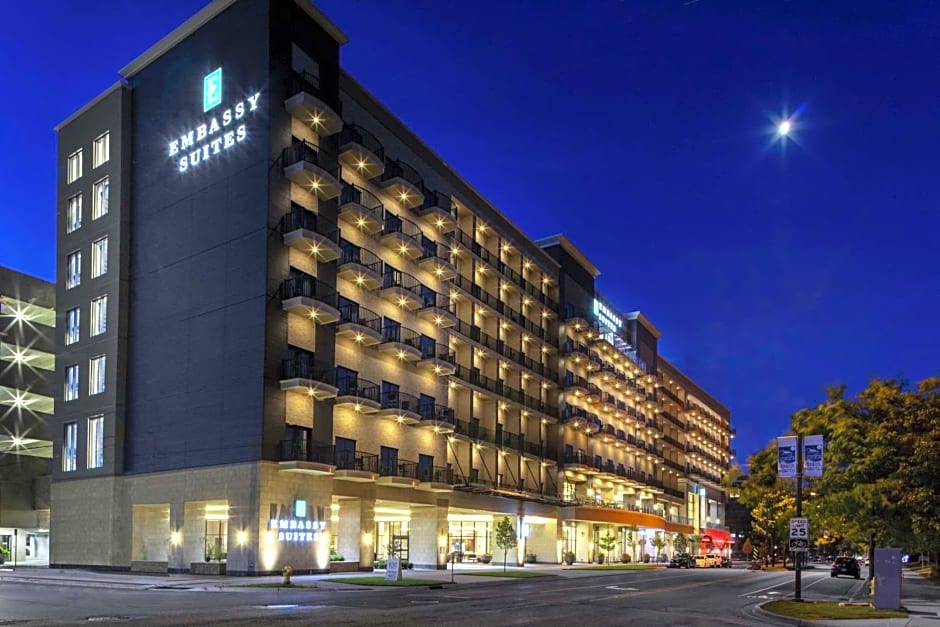 Embassy Suites By Hilton Grand Rapids Downtown
