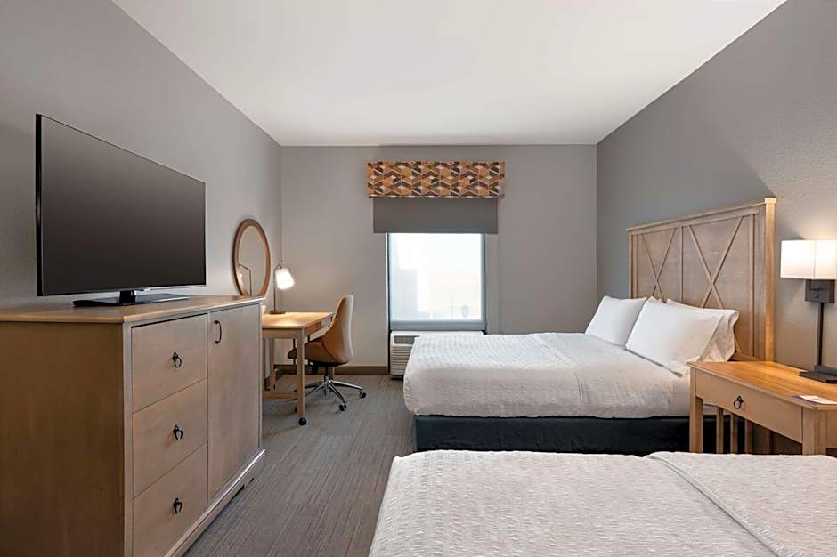 Hampton Inn By Hilton And Suites Dodge City