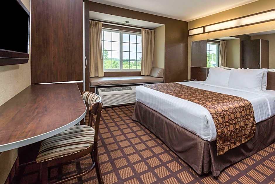 Microtel Inn & Suites By Wyndham Jacksonville Airport