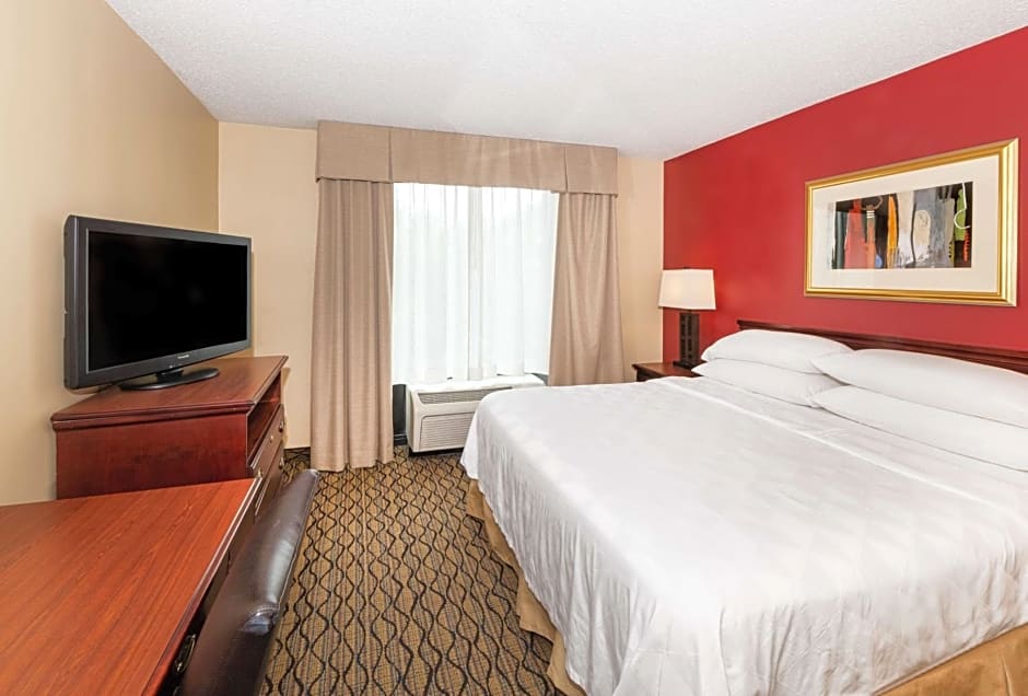 Aviator Hotel & Suites, BW Signature Collection – St. Louis, MO
