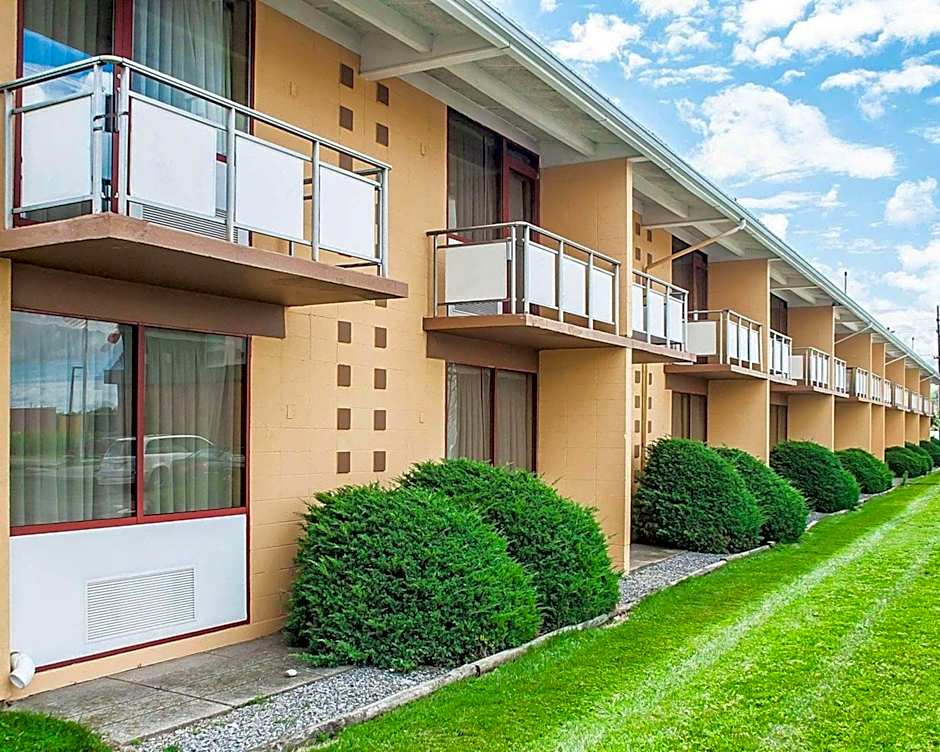 Quality Inn Buffalo Airport