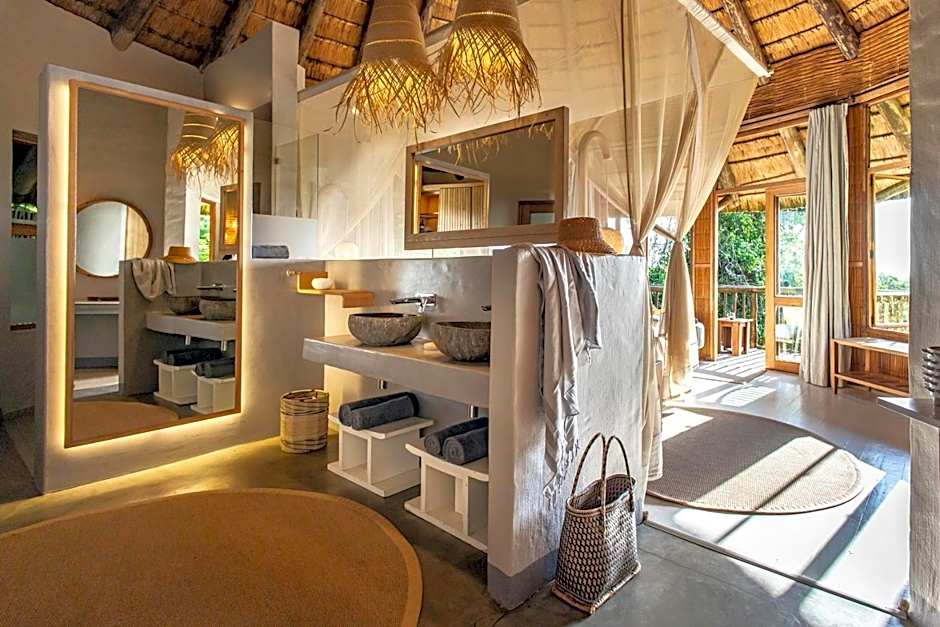 Thonga Beach Lodge