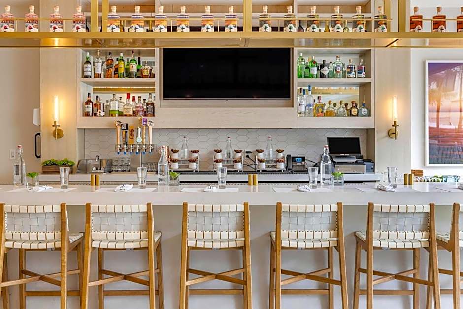 Cambria Hotel Calabasas - Malibu