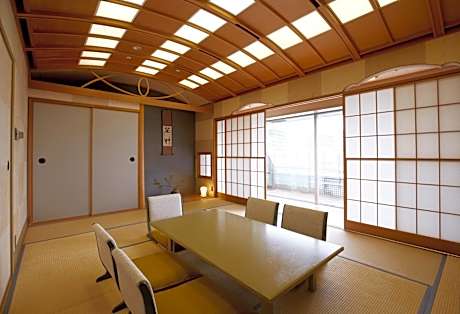 Japanese-Style Quadruple Room