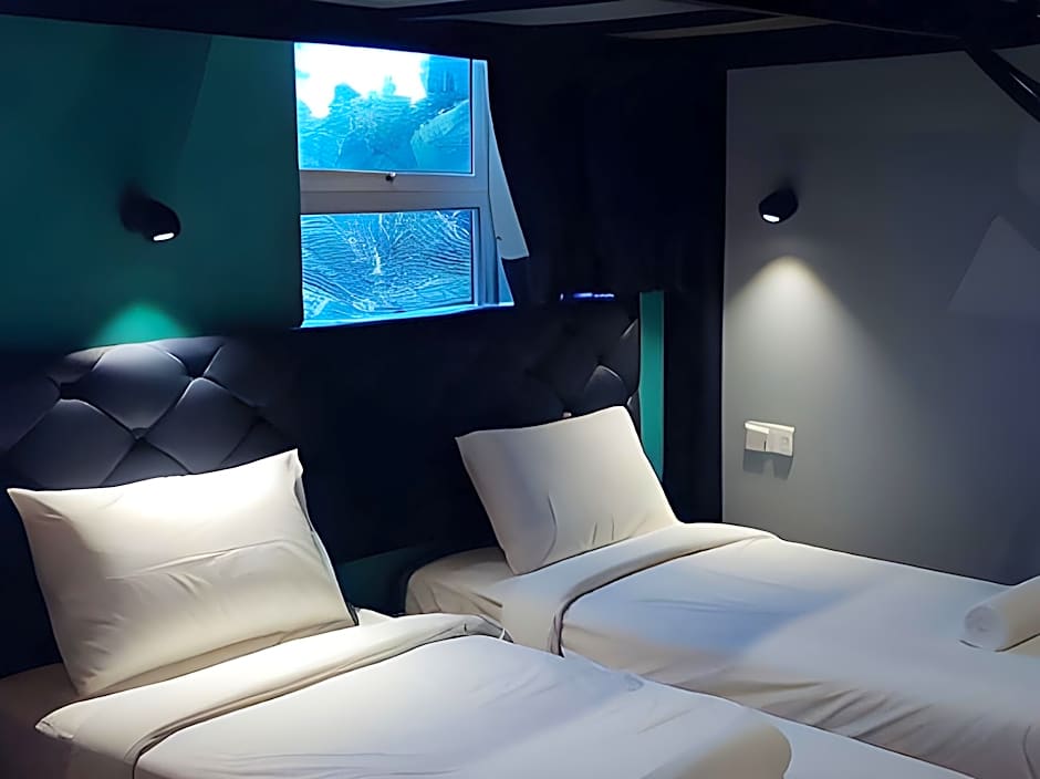 OYO 90899 Tube Hotel Melaka