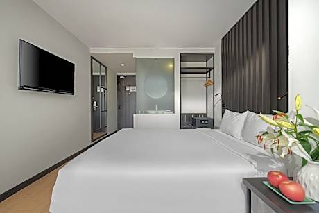 Deluxe City View Double Room