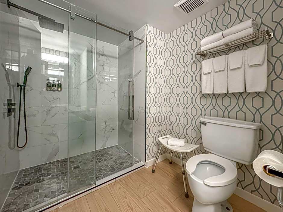 Coast Parksville Hotel