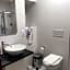SQUARE HOTEL