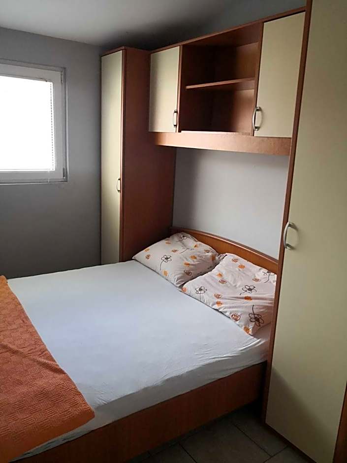 Apartments Andro