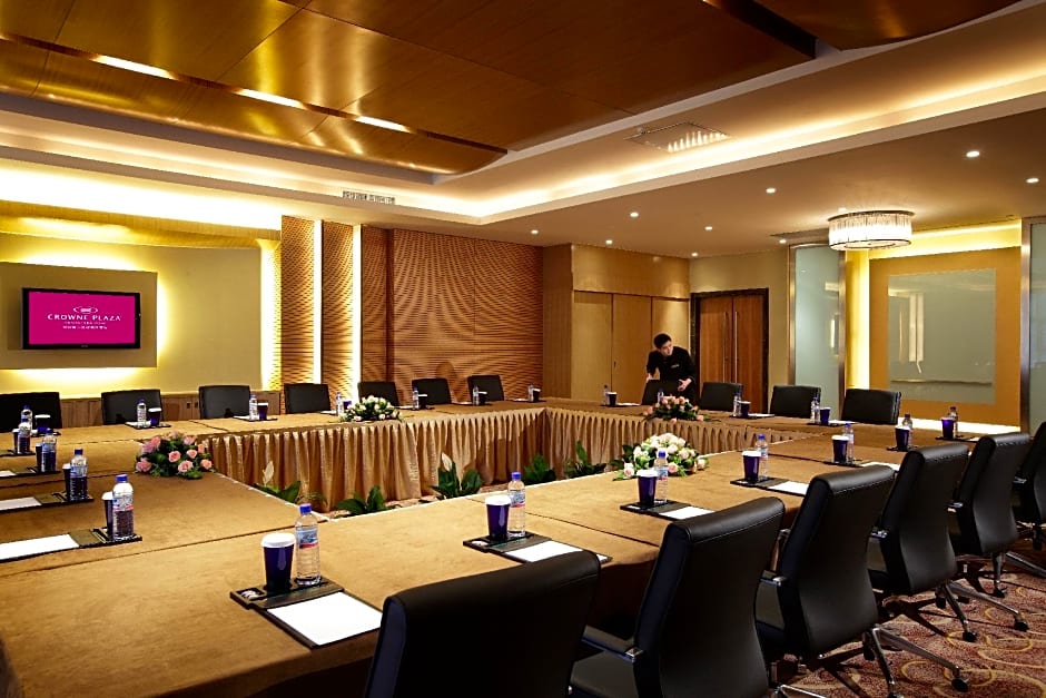 Crowne Plaza Yantai Sea View By IHG