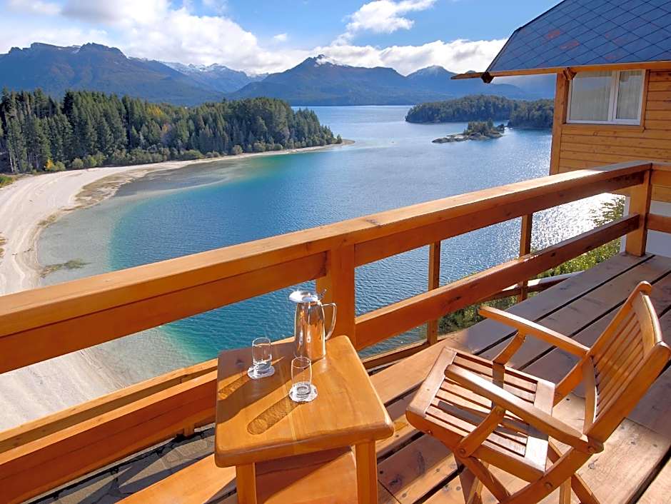 Isla Victoria Lodge