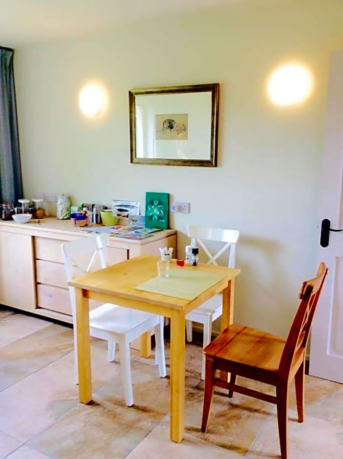 Holland House F94DP26