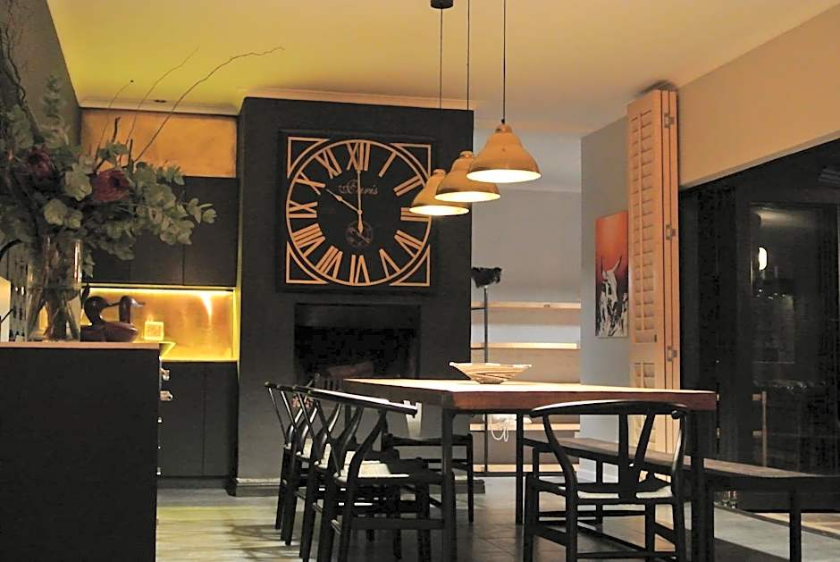 CLEMENT ONE, a villa for family & friends