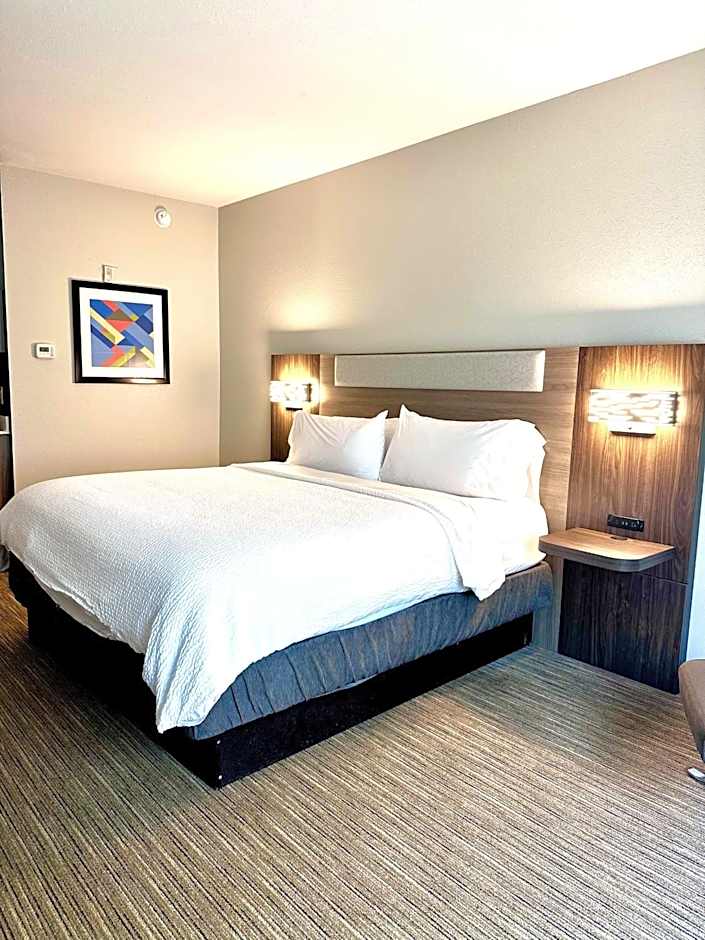 Holiday Inn Express Hotel & Suites Hinesville By IHG