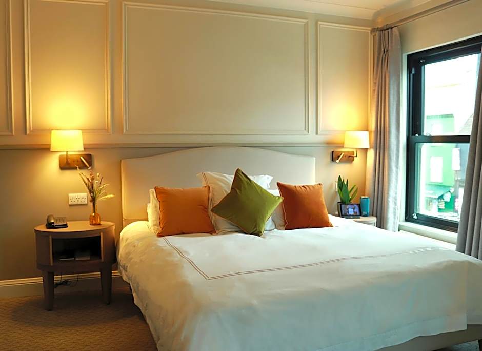 The Lansdowne Kenmare