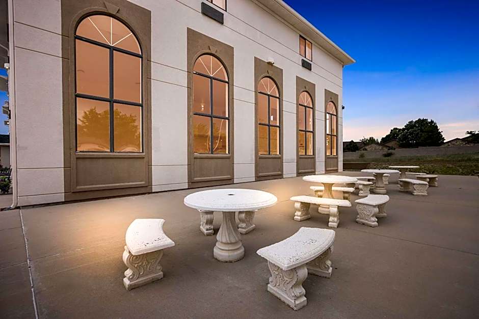 Comfort Inn & Suites Pueblo