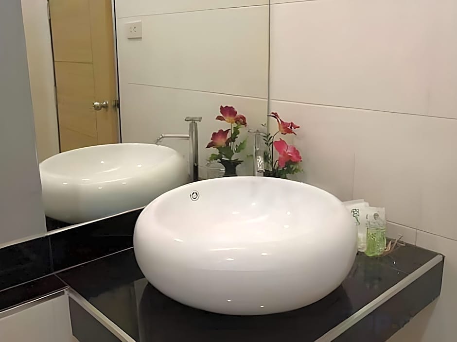 The Cozy Nest Boutique Hotel