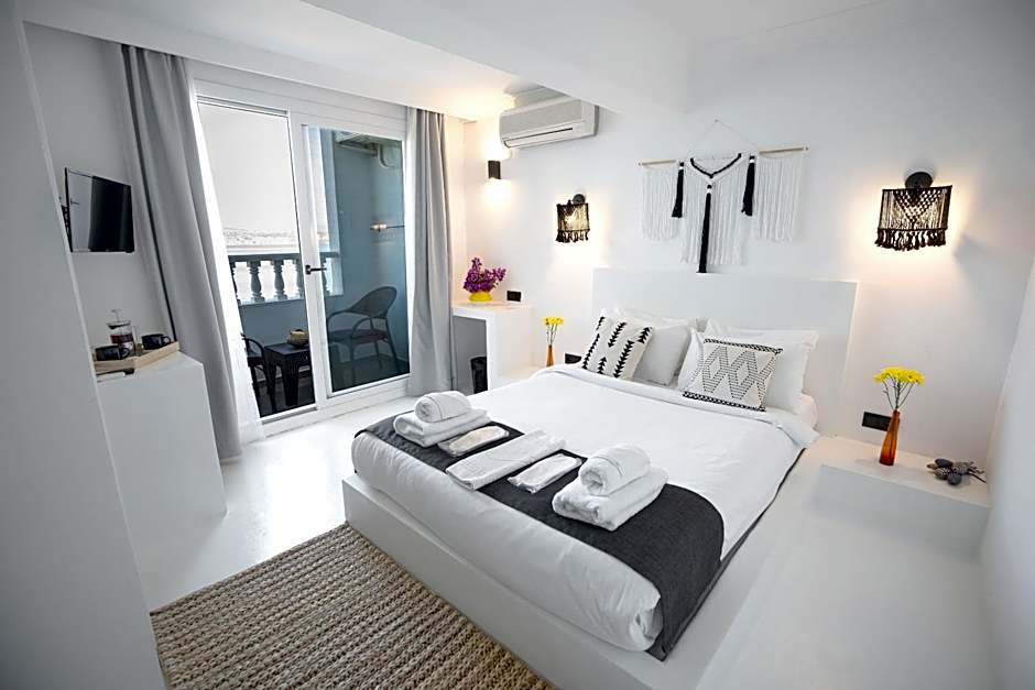 Çamlık 87 Hotel Ayvalık