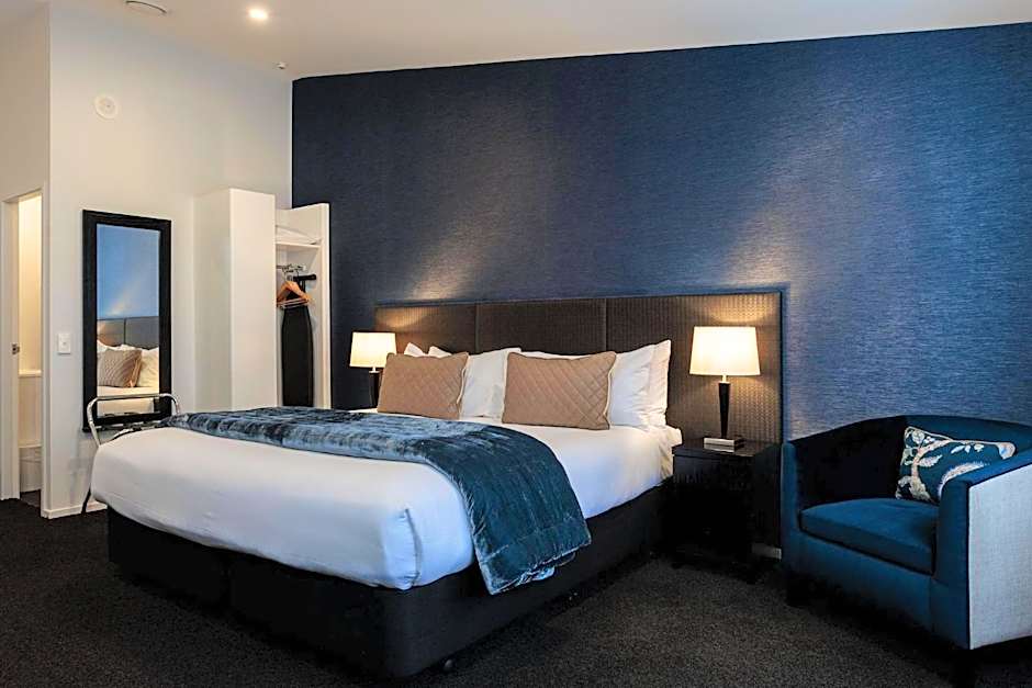 Gilmer Apartment Hotel