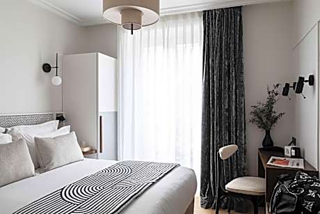 Superior Queen Room - Non-Smoking