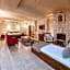 Castle Cave Hotel