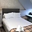 OYO Gothenburg Hotel - Adults Only