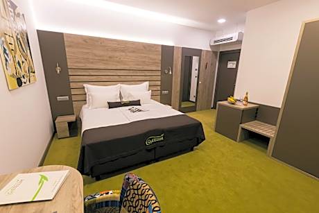 Superior Double or Twin Room with Terrace